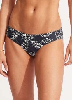 Folklore Reversible Hipster Pant - True Navy 13 Folklore Reversible Hipster Pant - True Navy -Fashion Swimwear Store 40473 933 True 20Navy 3