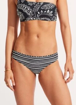 Folklore Reversible Hipster Pant - True Navy 14 Folklore Reversible Hipster Pant - True Navy -Fashion Swimwear Store 40473 933 True 20Navy 4