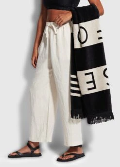 Folly Stripe Towel - Black 11 Folly Stripe Towel - Black -Fashion Swimwear Store 71772 TL Black 6 5b30741e 7dd9 4144 9213 815e45b7e74c